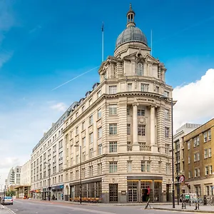 Travelodge Road 3*, London Storbritannien
