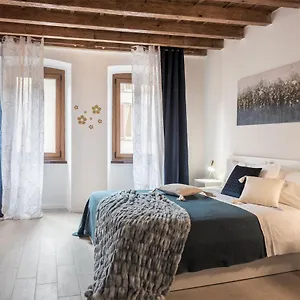 domusbergamo-boutique-apartment.it-lombardy.com/