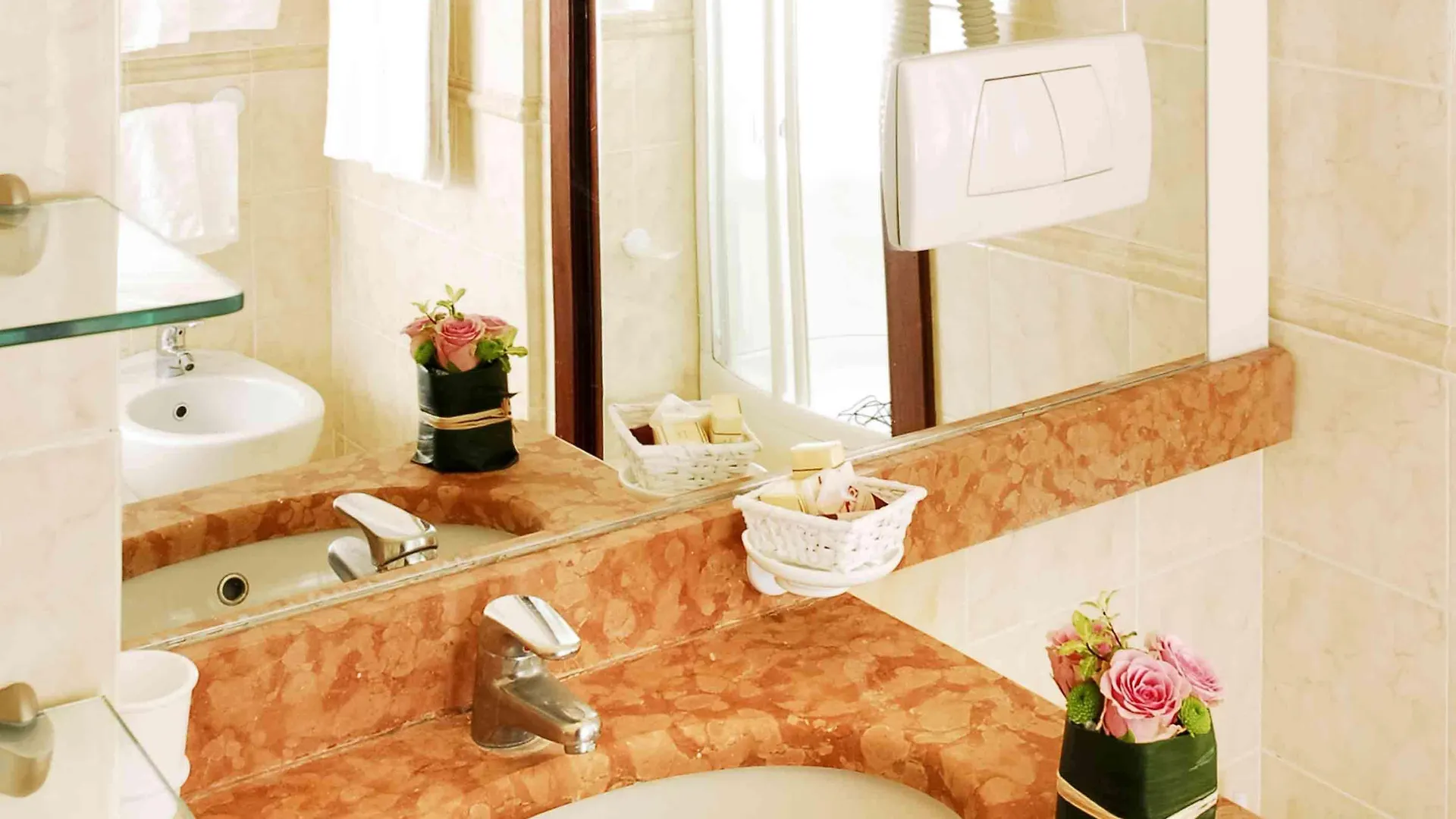 Aparthotel Adagio Rome Vatican 4*,